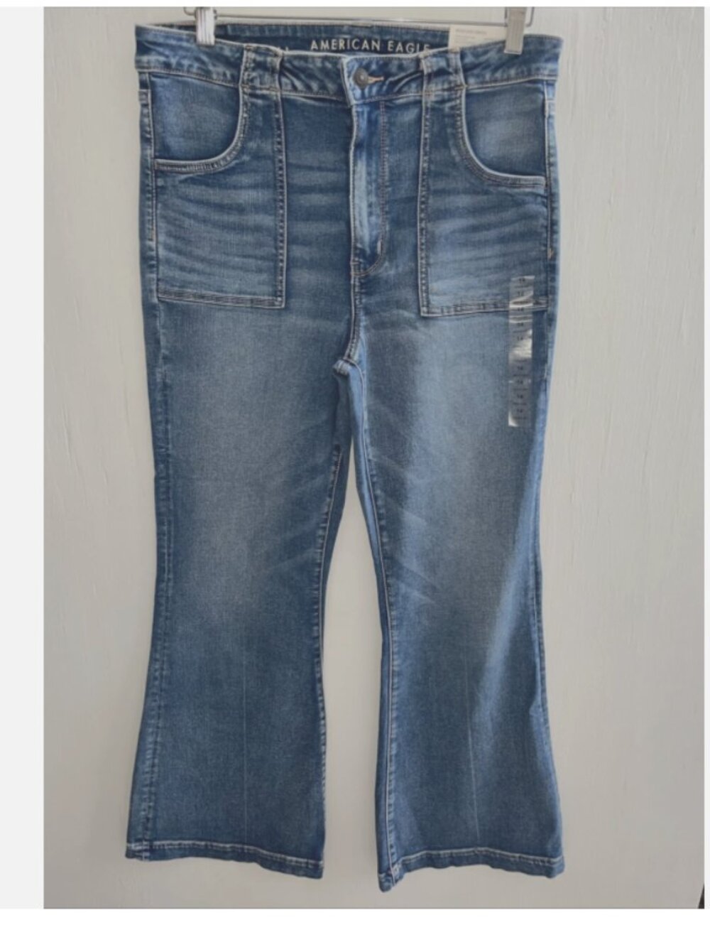 AMERICAN EAGLE Next Level Stretch High Rise Flare Denim Jeans Size 14 32W NWT